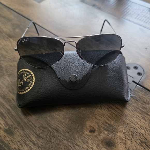 Ray-Ban Polorized Aviator Sunglasses With Blue Tint RB 3025 Authentic - Picture 2 of 15